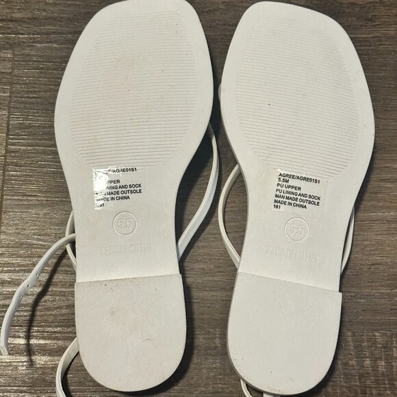Steve Madden women's sandals - Size 5.5  - White (never worn) - Picture 3 of 5